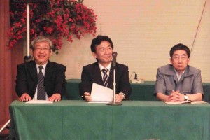 置賜地区3地区歯科医師会会長　左より南陽市・東置賜伊藤会長　米沢市林会長　長井地区五十嵐会長