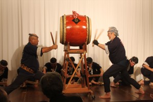 米沢市歯科医師会お囃子連による祝い太鼓